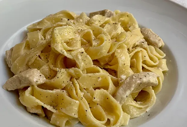Fettuccine Alfredo