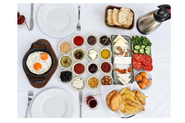 SPREAD BREAKFAST (For 2 People)