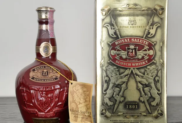 Royal Salute Ceramic Bottle 70cl