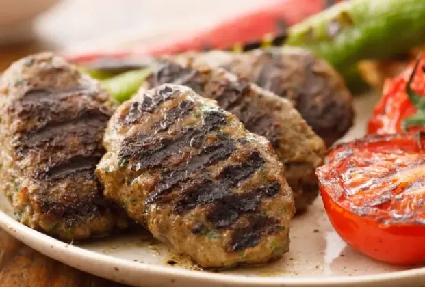 Grilled köfte