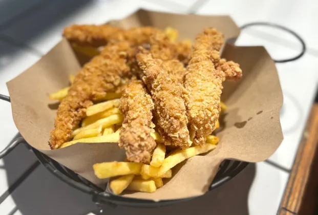 Crispy chicken with French fries