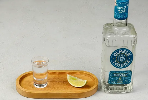 OLMECA BLANCO SHOT