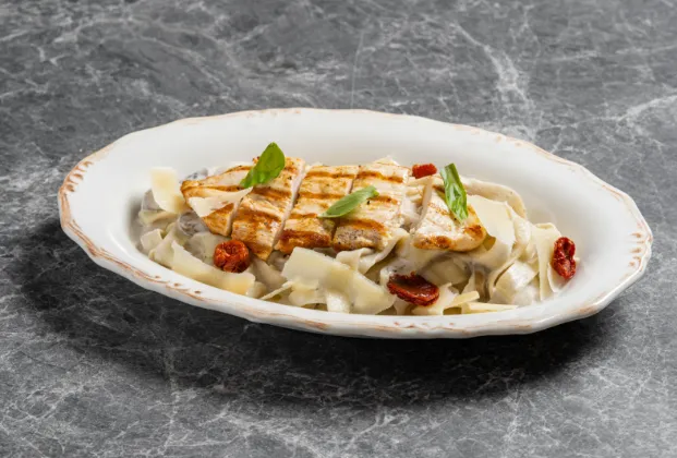 Fettuccine Alfredo
