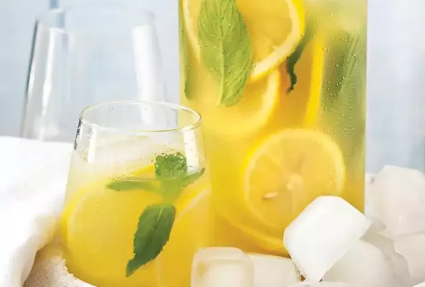 Mint lemonade