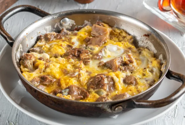 Egg with Kavurma and Cheese