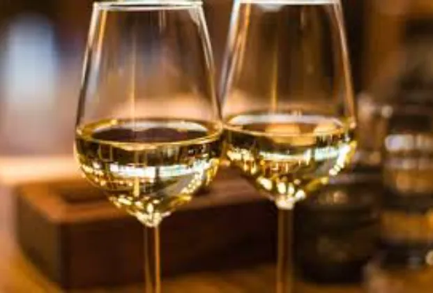 White wine (by the glass)