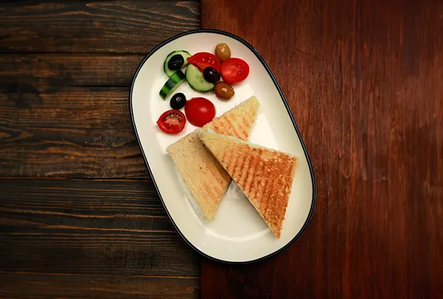 Kaşar cheese toast