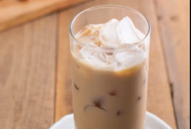 Iced chai tea latte