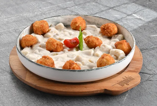Crispy chicken gnocchi