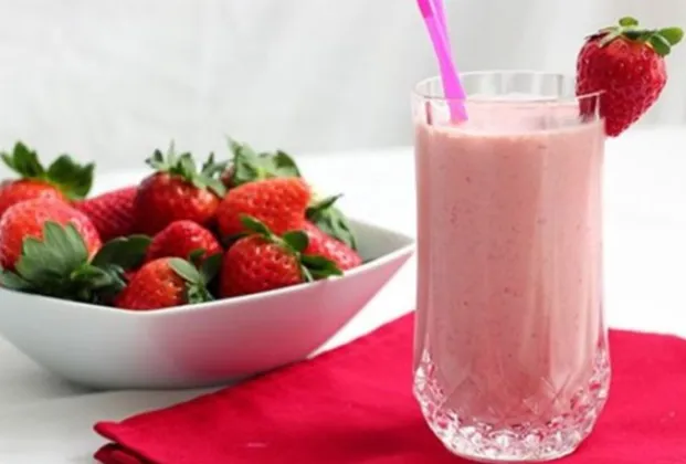 Strawberry milkshake