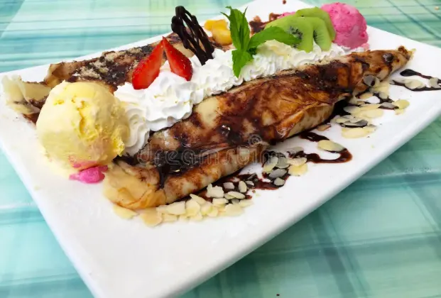Crepe with ice cream