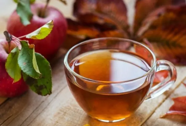 Apple tea