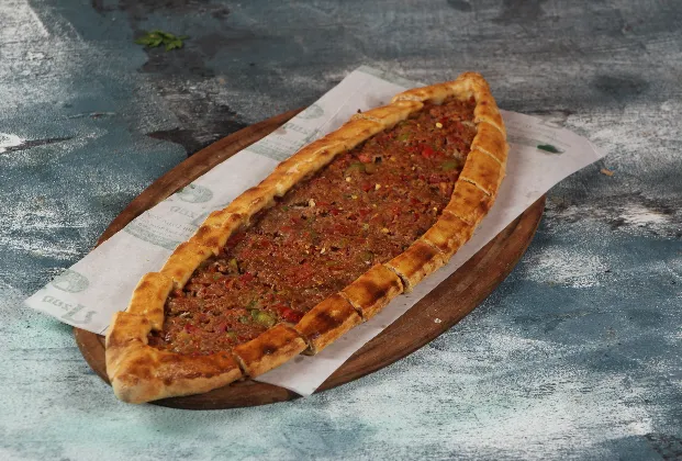 Minced Meat Pide