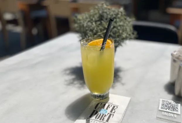 Plain lemonade