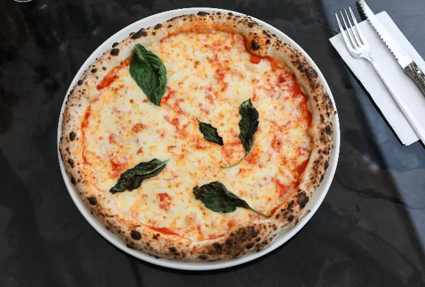 Margherita pizza