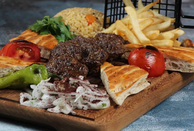 Grilled köfte