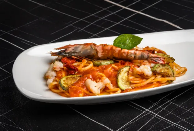 Linguine with shrimp