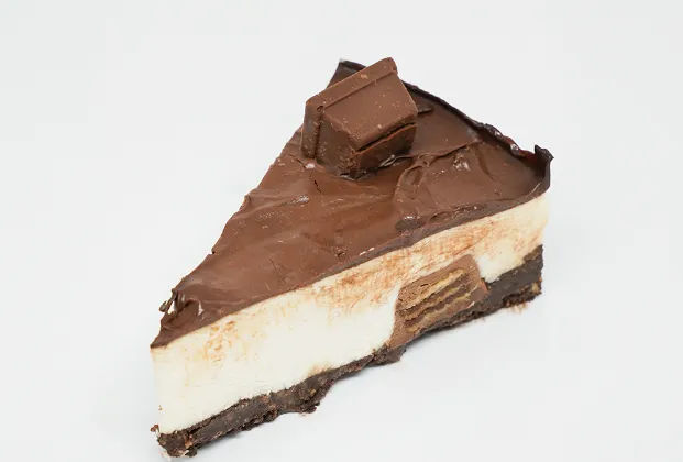 KitKat cheesecake
