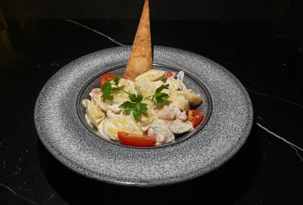 Three-color tortellini