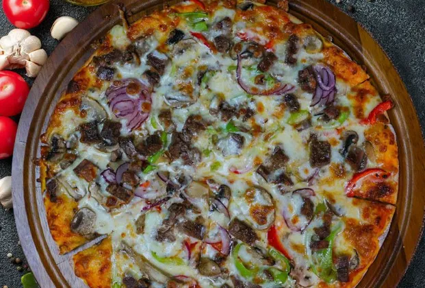 Kavurmalı Pizza