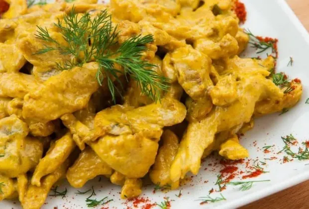 Chicken in Curry Sauce