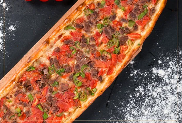 Pide with Diced Beef