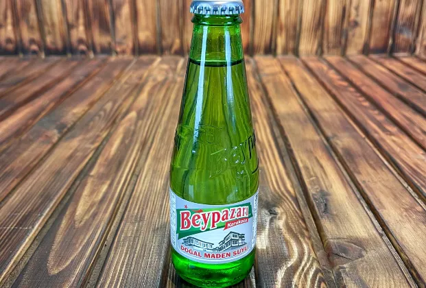 Sparkling mineral water