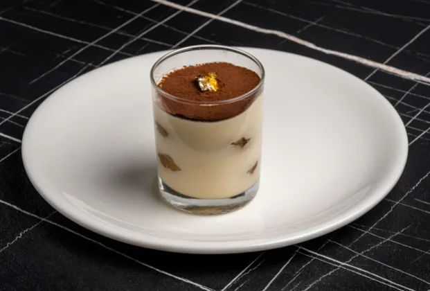Classic mascarpone cheese tiramisu