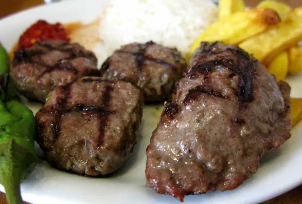 Grilled köfte