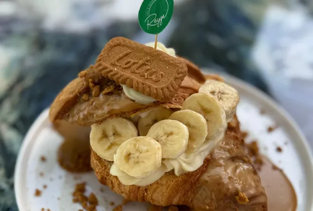 Lotus premium croissant