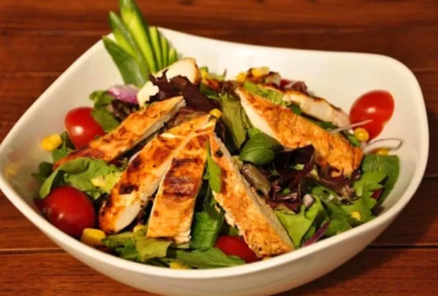 Grilled Chicken Salad with Honey Mustard Sauce