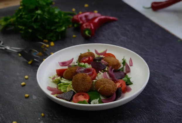 Falafel Salad
