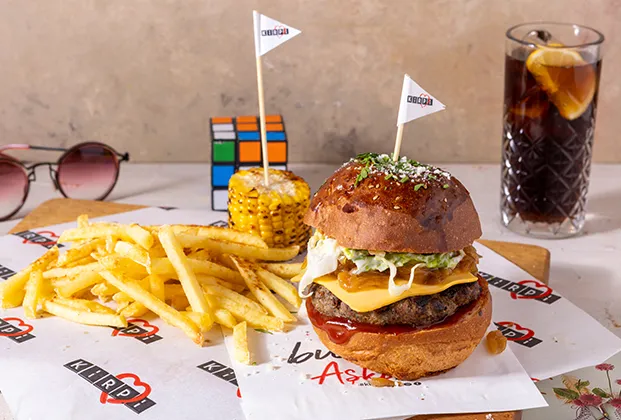 Classic cheeseburger