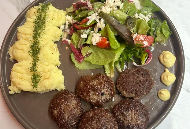 Grilled köfte