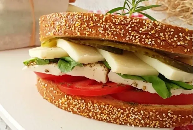Tomato and Kaşar Cheese Sandwich