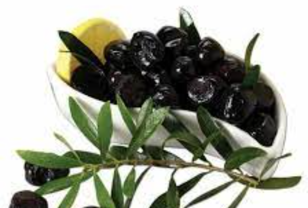 Black olives (100 g)