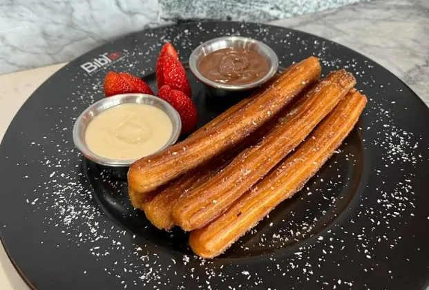 Churros (4 pieces)