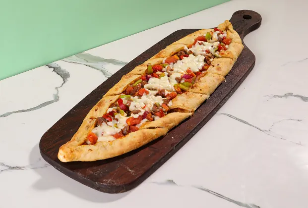 Kuşbaşı Kaşarlı Pide