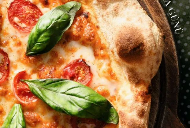 Sourdough Margherita Pizza