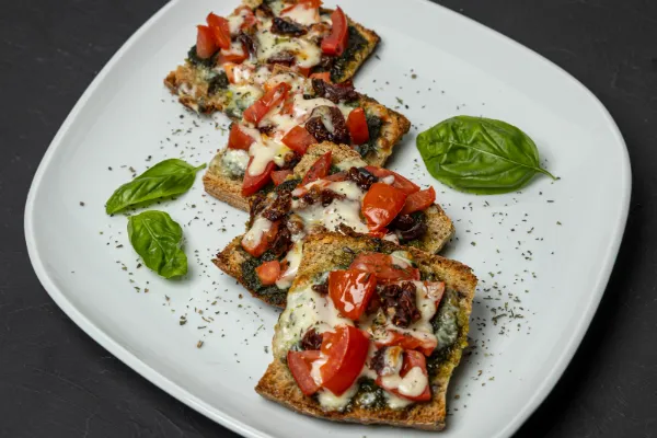 Bruschetta al pesto