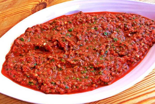 Spicy vegetable ezme