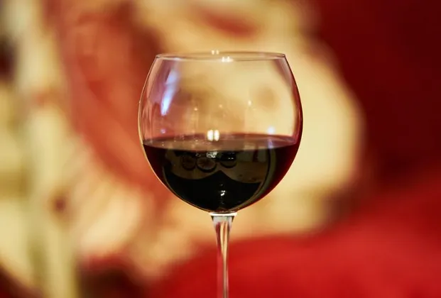 Red wine (glass)