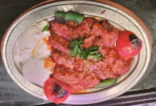 Iskender kebab