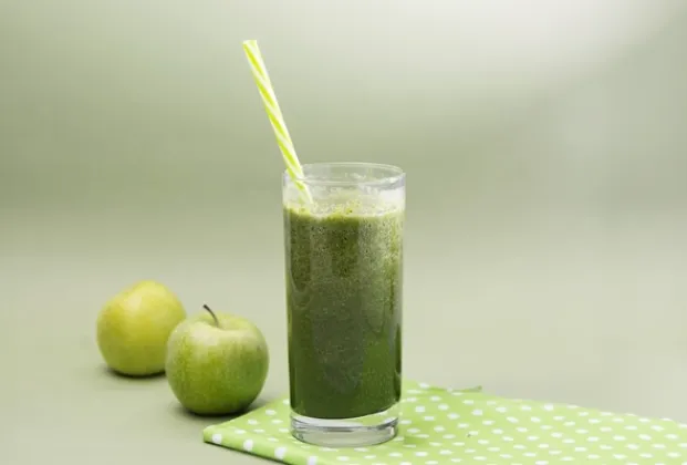 Green apple milkshake