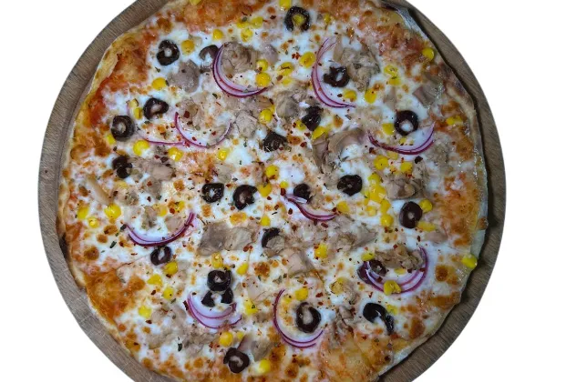 Tuna pizza