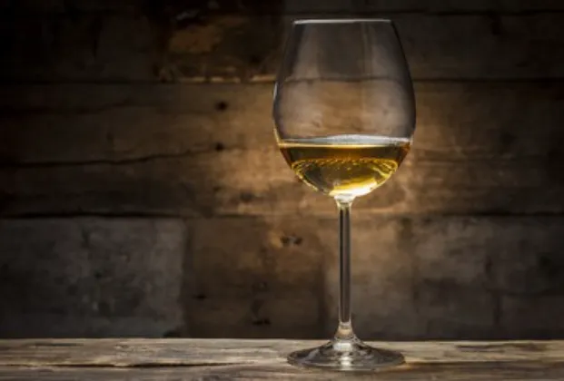 White wine (glass)