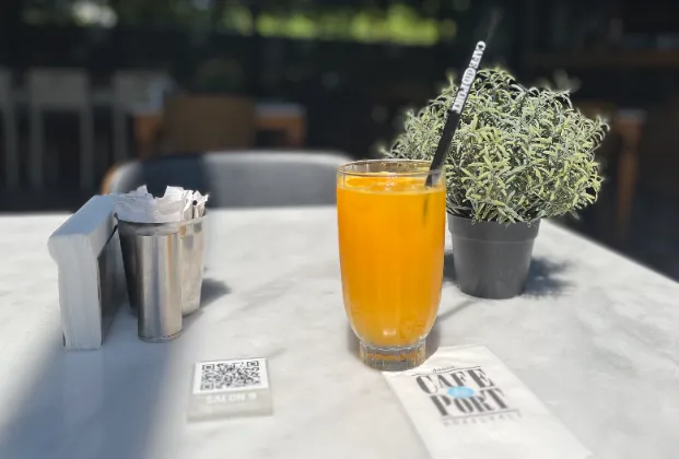 Fresh orange juice
