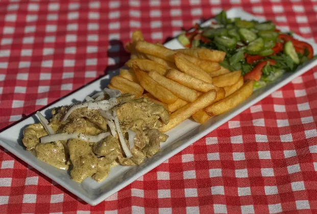 Chicken with curry sauce
