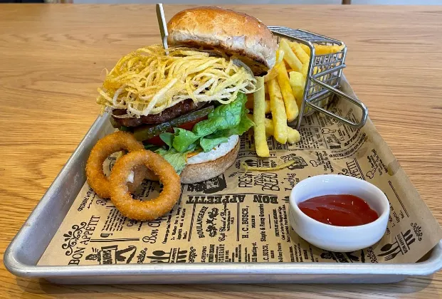 Belgian BBQ Sauce Burger