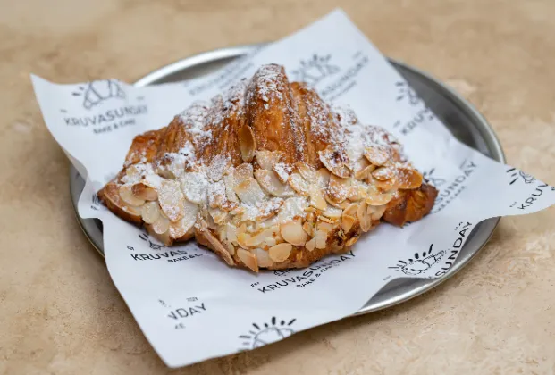 Almond Sauce Croissant